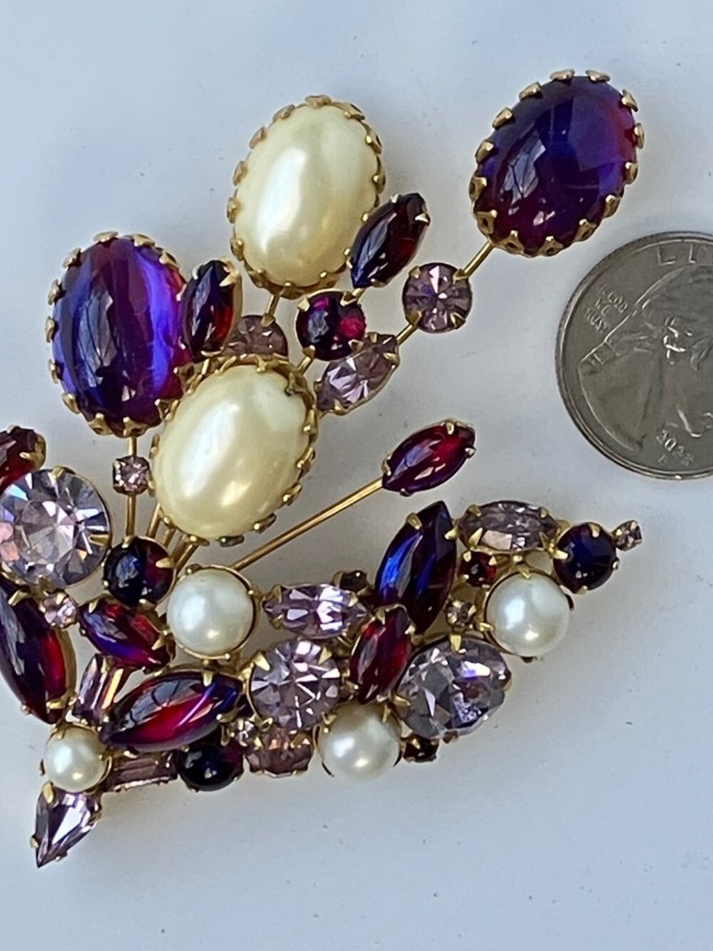 Gold Wire Spray Dragon's Breath Cabochon Pearl Lavender Rhinestone Floral Brooch - Picture 6 of 13